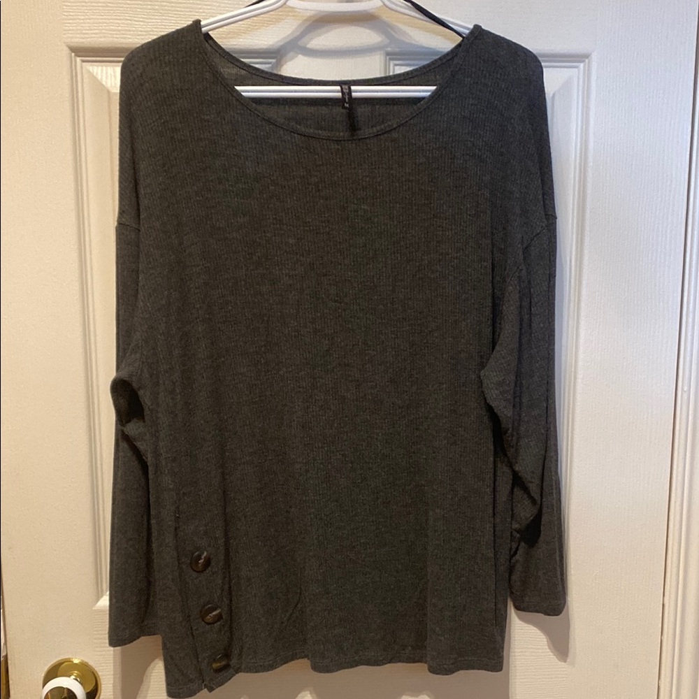 Gray Relaxed Buttoned top
